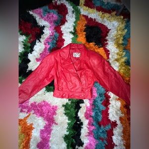 Vintage Wilson’s leather jacket. Size S.